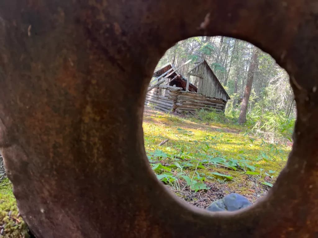 Yukon Exploration - Canada - Premises 8